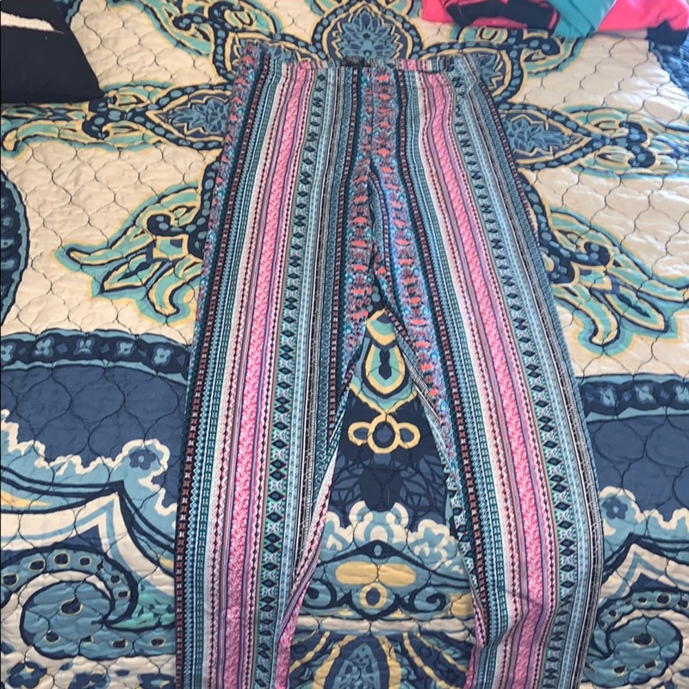 Patterned leggings